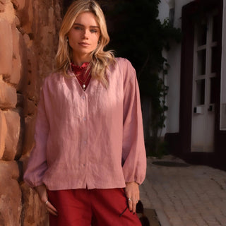 Linen blouse in dusty pink
