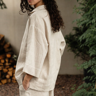 Linen oversized blouse with v neck and collar