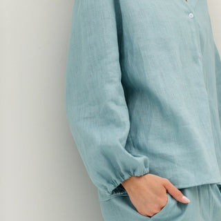 'Petra' Blouse with V-neck and long sleeves in Cyan