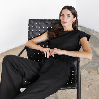 Linen crop top in black