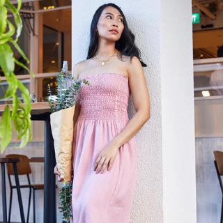 Strapless linen dress in dusty pink